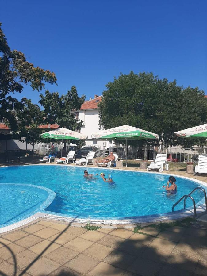 Central Hotel Sozopol Exterior photo