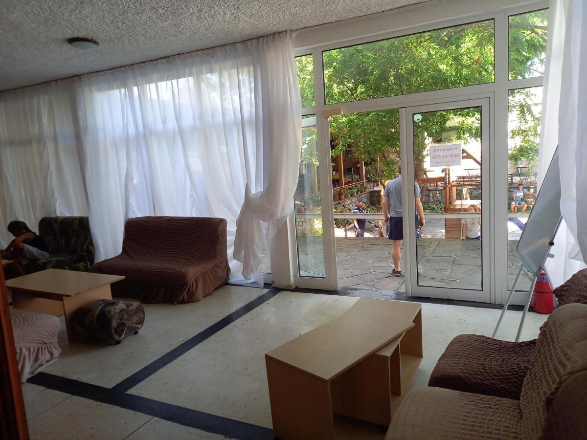 Central Hotel Sozopol Exterior photo