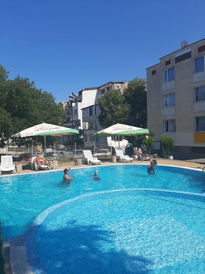Central Hotel Sozopol Exterior photo